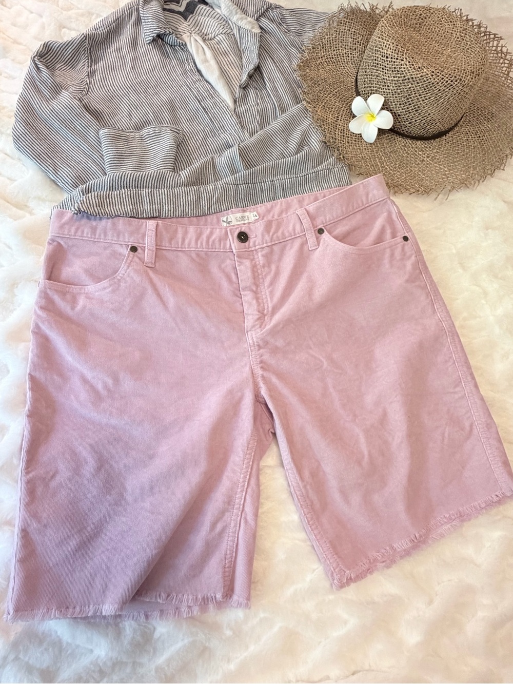Carve Designs Oahu Corduroy Shorts 10 inch inseam Size 14 Lilac